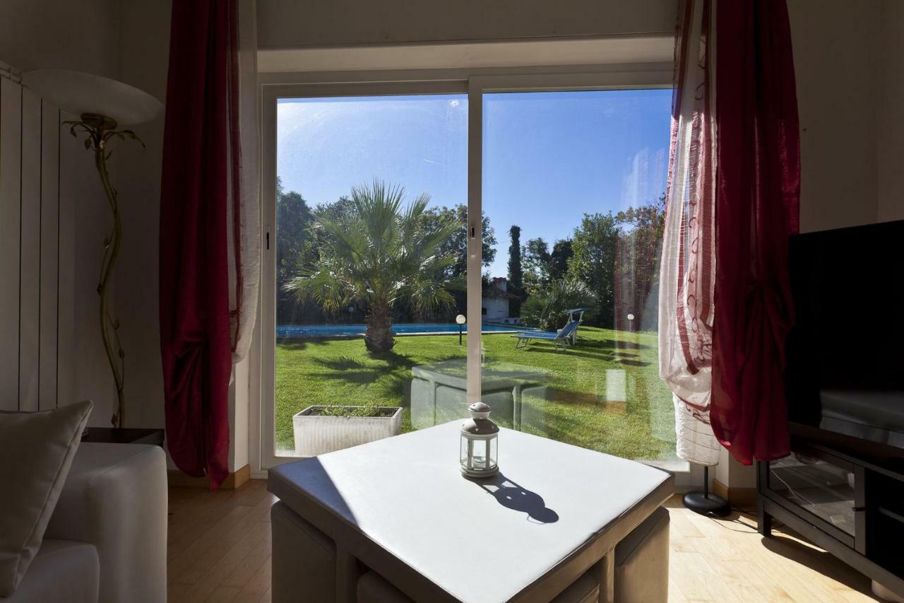 Villa Diadema Vezzi Portio Bagian luar foto